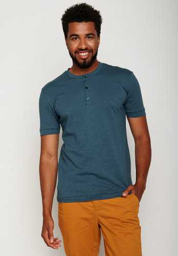 T-Shirt Homme en 100% Coton Bio GOTS avec 3 Boutons T-Shirt Homme en 100% Coton Bio GOTS avec 3 Boutons